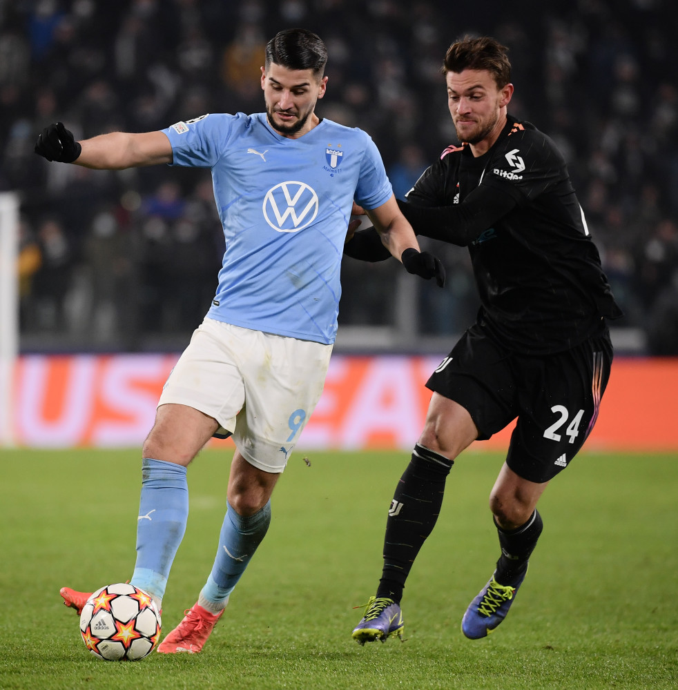 C罗为合作的AI网站宣传，视频中梅罗之争再次成为话题