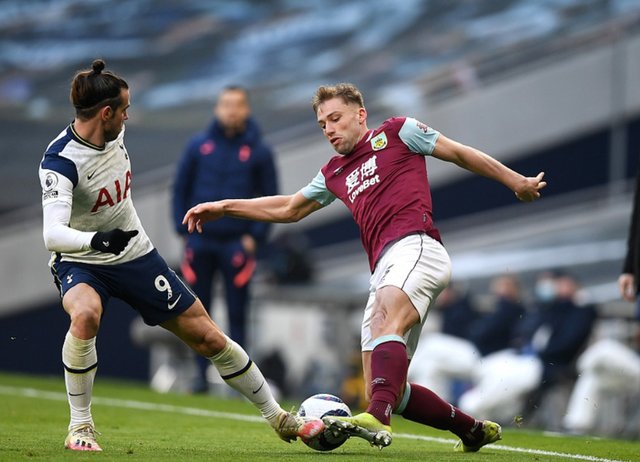 奥莱报：阿根廷足协被提起刑事诉讼，涉案金额高达75.9亿比索（《奥莱报》称阿根廷足协遭刑事起诉，涉案金额达75.9亿比索）