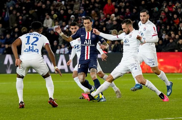 英超-狼队VS曼联：送副班长首胜？NO！阿莫林要逼近欧冠区（英超-狼队对曼联：副班长会迎来首胜？想多了！阿莫林誓逼近欧冠区）