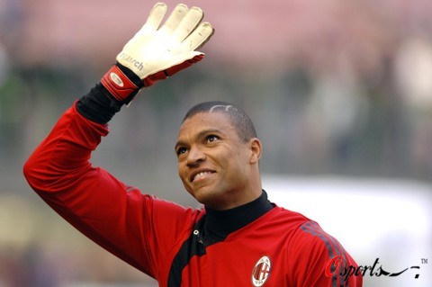 曼城因下半场出场迟到累计已被罚300万，瓜帅讽欧足联双标（曼城因下半场回场迟到累积被罚300万，瓜帅指责欧足联双重标准）