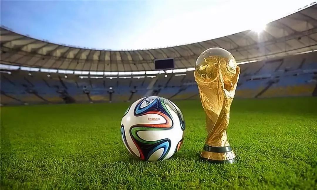 足球世界杯新增三座临时球场，应对球迷增长（为应对球迷激增，足球世界杯将增设三座临时球场）