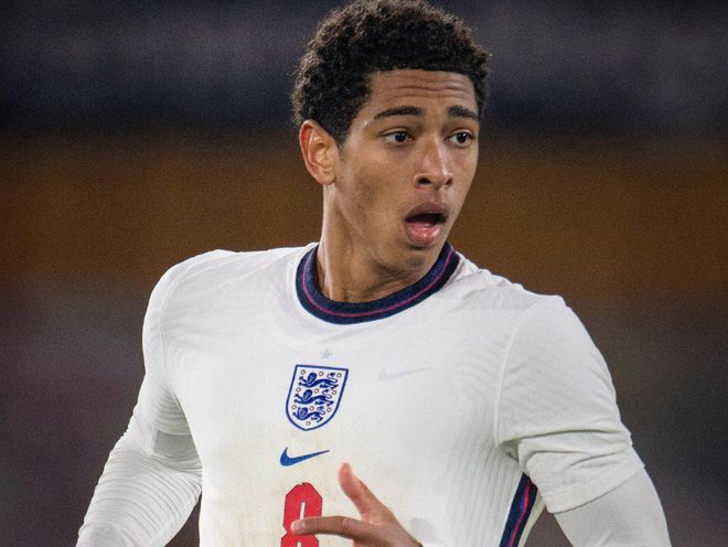 海港亚冠终零封！破2394天魔咒，陈威11次神扑，对手两中门柱（海港亚冠迎来零封之夜！2394天噩梦终结，陈威11扑封神，对手两次中框）