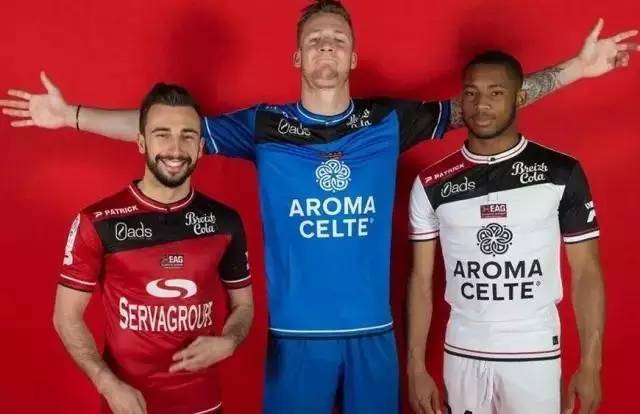 一河南球迷骑三轮车875公里，耗时19天抵达足协杯决赛地苏州（为看足协杯决赛，河南球迷骑三轮19天行875公里抵达苏州）