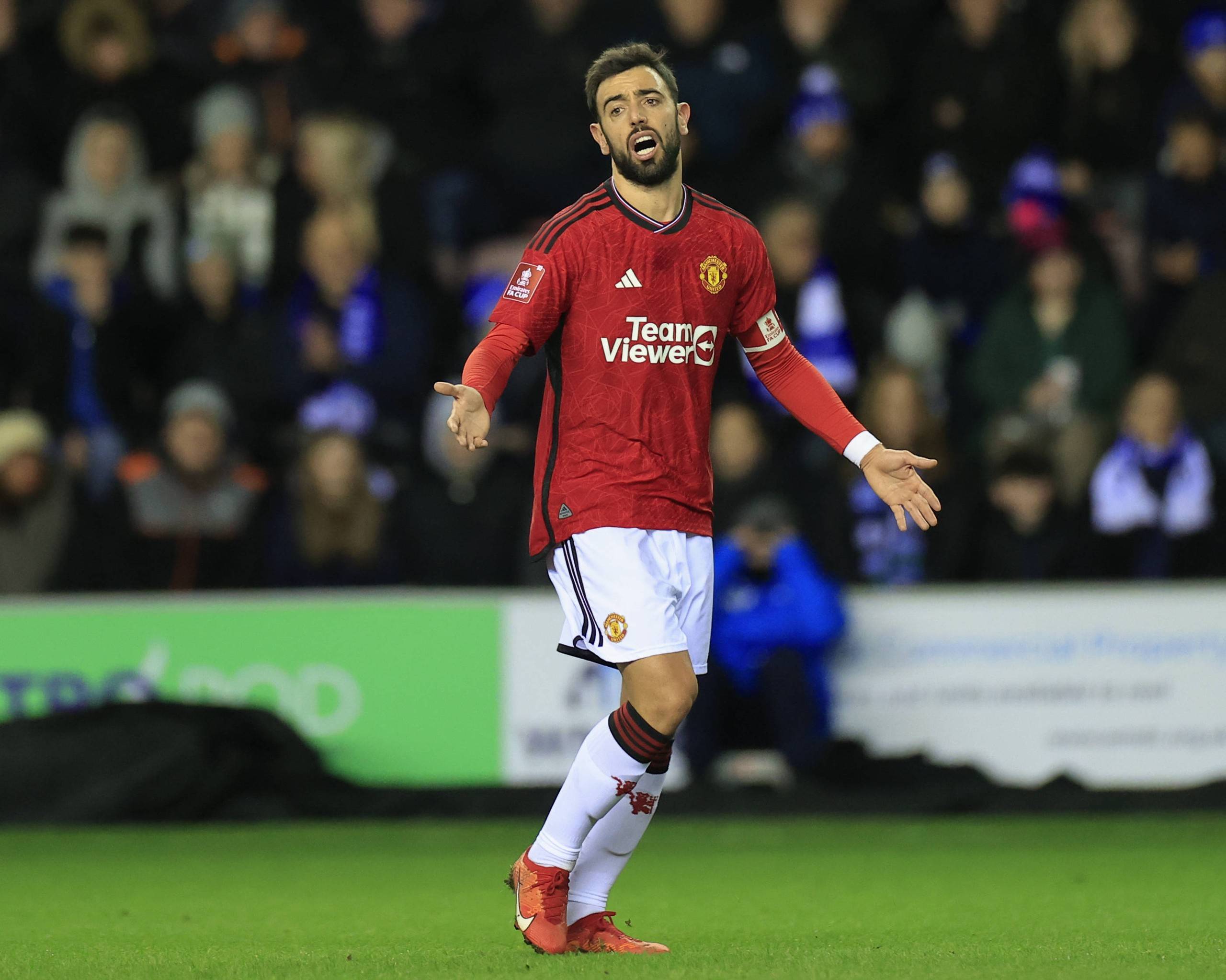 官方：罗杰斯出任库迪西亚主教练，据悉双方签约两年半（库迪西亚官宣罗杰斯上任主帅，合同两年半）