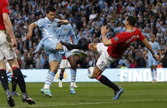 镜报：麦克托米奈上赛季意甲收官战亲签球衣成交价超2.4万欧（镜报：麦克托米奈上季意甲末轮亲签球衣拍卖价突破2.4万欧）