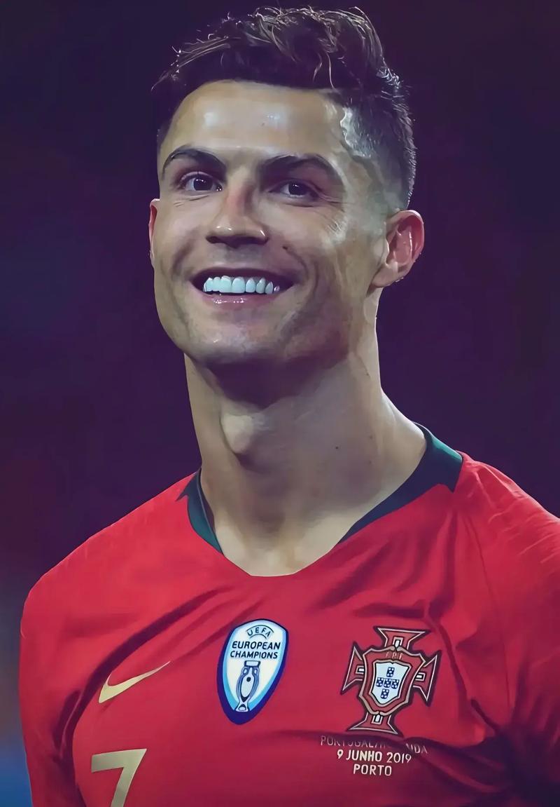 德天空：德甲三强争夺17岁中场德卡特，安德莱赫特要价2500万（德媒：德甲三强抢夺17岁中场德卡特，安德莱赫特标价2500万）