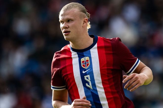 他真把足球踢成艺术了（他把足球踢出了艺术境界）